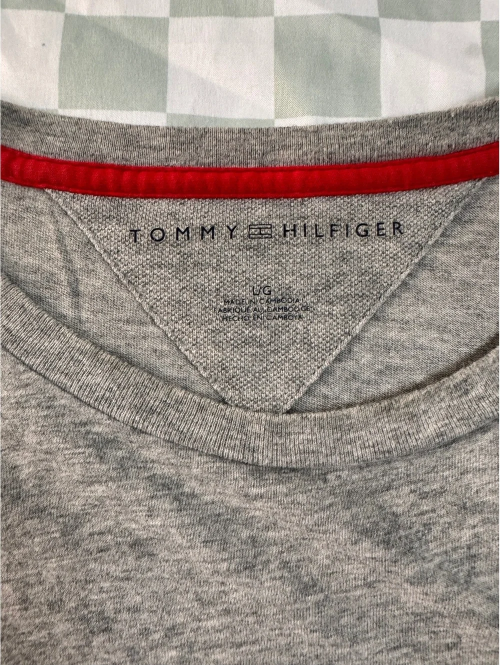 Tommy Hilfiger Men's Grey Crew Neck Pocket T-Shirt Size L